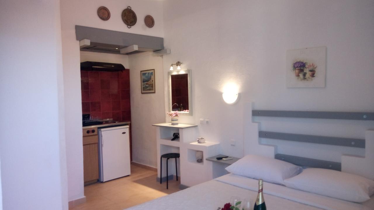 Skyros Koxilas Studios Екстериор снимка