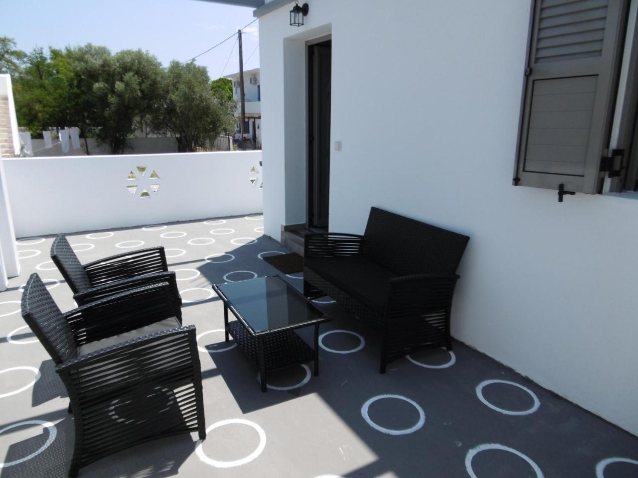 Skyros Koxilas Studios Екстериор снимка