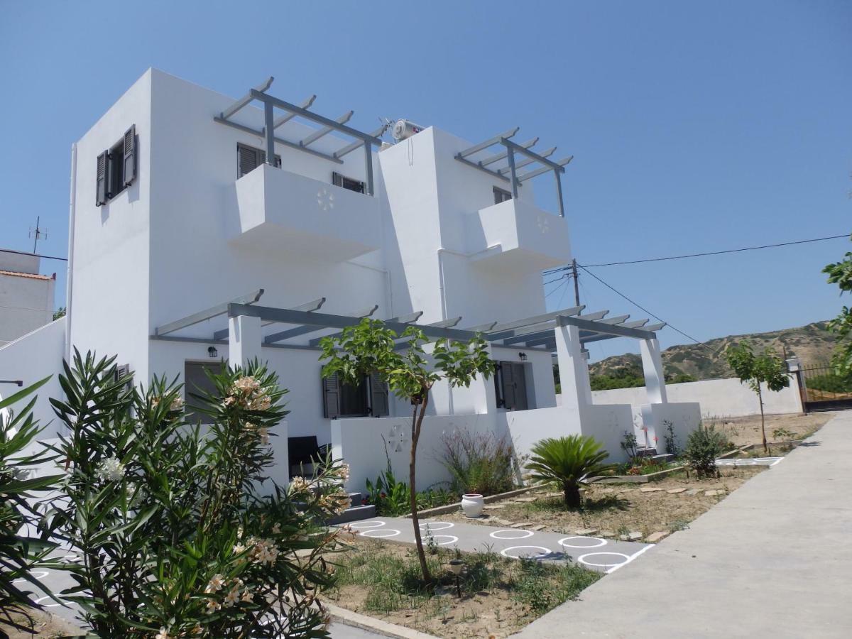 Skyros Koxilas Studios Екстериор снимка